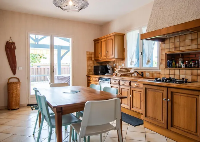 Maison Chaleureuse 3* A Deux Pas De La Semesterbostad *